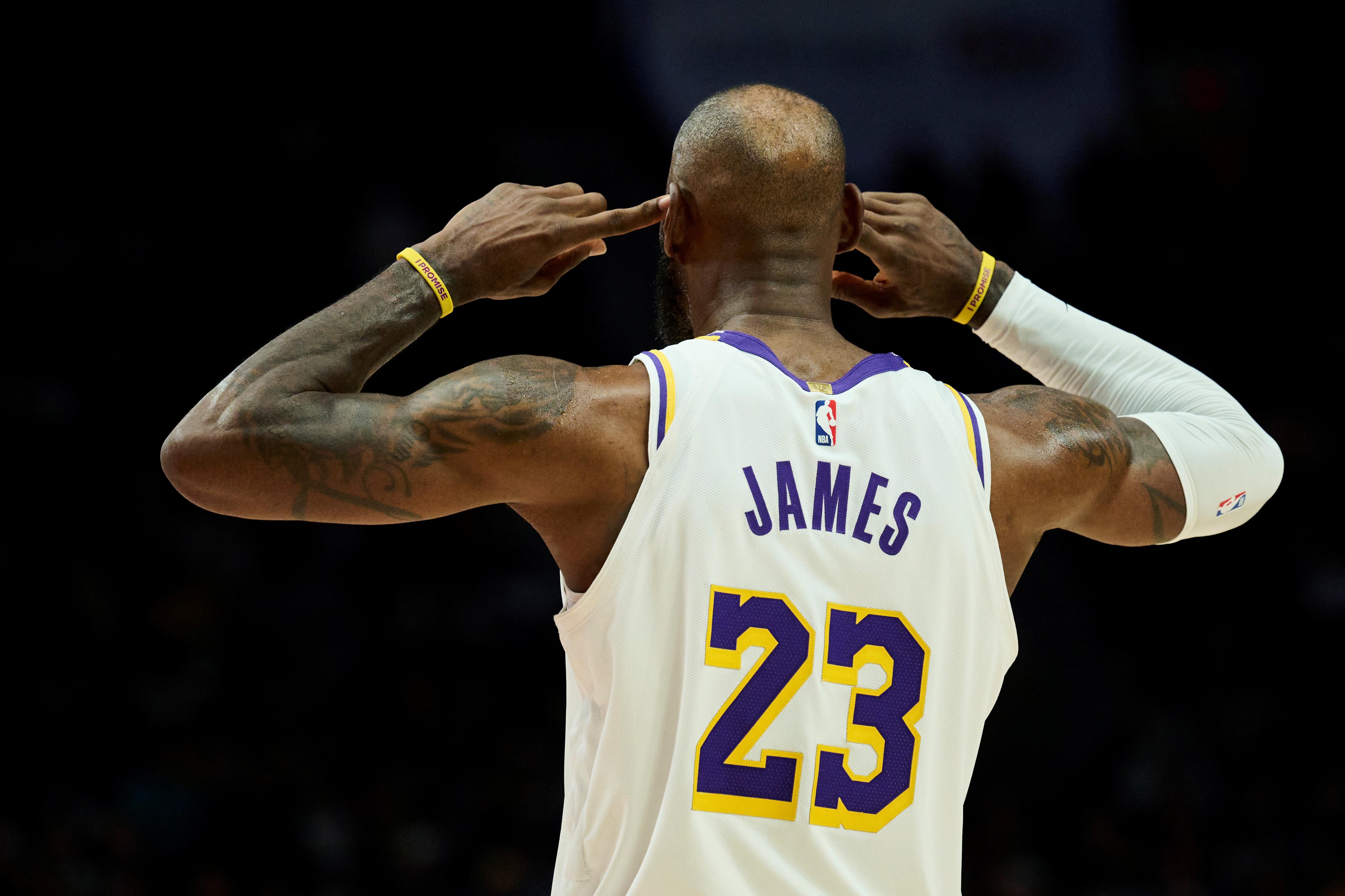 从德拉雷亚到勒布朗:欧洲姓氏前缀与NBA名字的真相 从德拉雷亚到勒布朗:欧洲姓氏前缀与NBA名字的真相