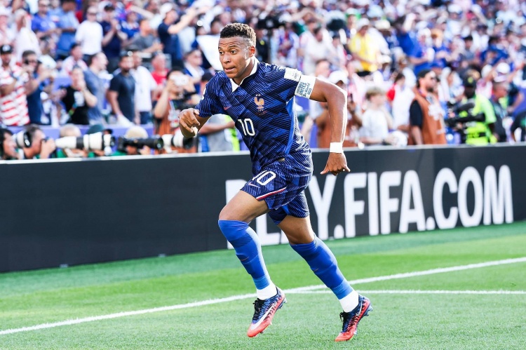马特塔、于帕:姆巴佩专注世界杯 盼巴拉圭议员承担后果