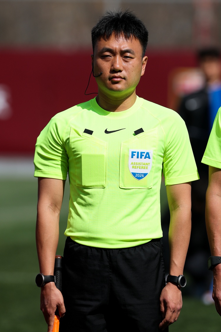 马宁首谈未能主哨淘汰赛:我们也不知道为什么 张铖体测未过系假消息 马宁首谈未能主哨淘汰赛:我们也不知道为什么 张铖体测未过系假消息