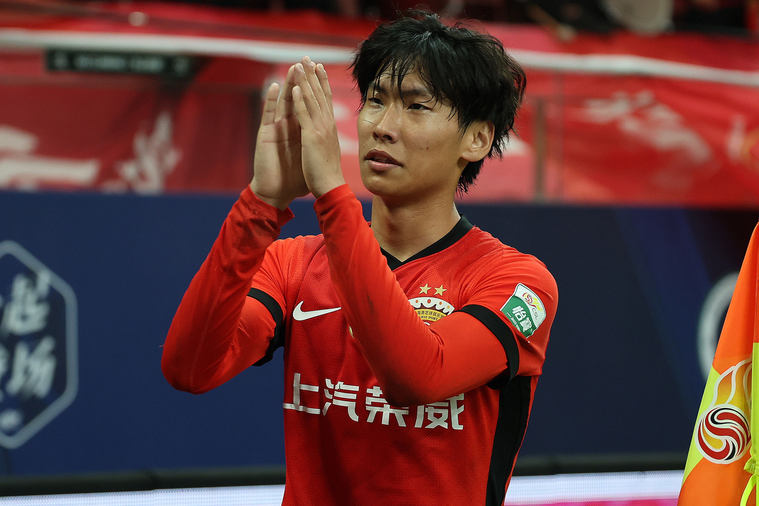 李新翔:从失点落泪到德比破门,海港新星自我救赎