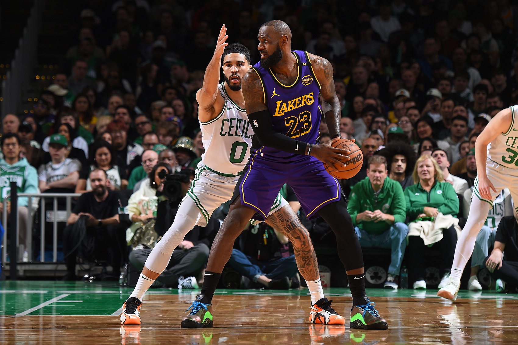 NBA新赛季赛程公布 记者预测揭幕战焦点全中 遗憾圣诞大战未安排76人vs绿军 NBA新赛季赛程公布 记者预测揭幕战焦点全中 遗憾圣诞大战未安排76人vs绿军