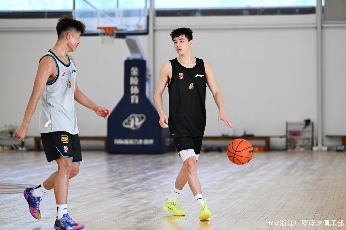 广厦夏训再补三人 刘洋蔡振豪王庆岩上调一队