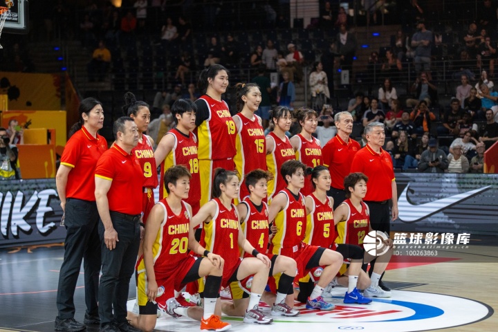 杨毅：中国女篮外线人员配置还不如男篮 CBA水平比女篮联赛强多了